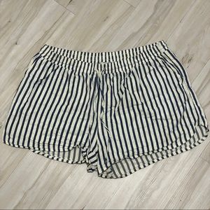 Striped Universal Thread Shorts - XL